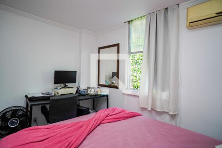 Quarto 1 de apartamento à venda com 2 quartos, 60m² em Fátima, Niterói