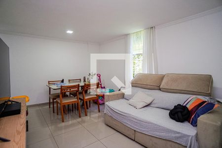 Sala de apartamento à venda com 2 quartos, 60m² em Fátima, Niterói