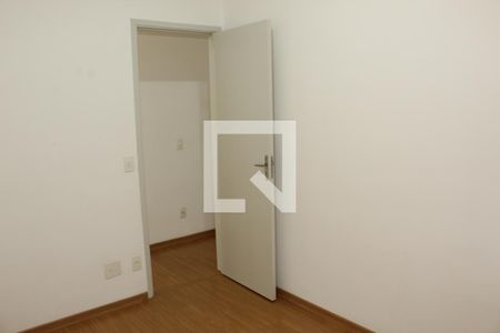 Quarto 1 de apartamento para alugar com 2 quartos, 47m² em Jardim Central, Cotia