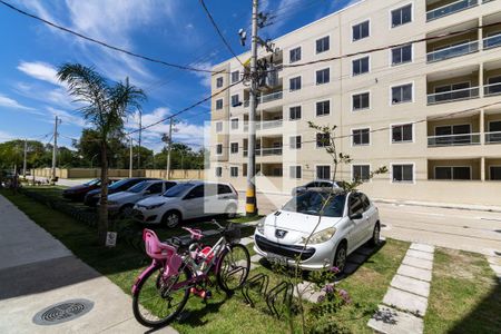 Vista do Quarto 1 de apartamento para alugar com 2 quartos, 45m² em Inhoaíba, Rio de Janeiro