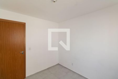 Quarto 1 de apartamento para alugar com 2 quartos, 45m² em Inhoaíba, Rio de Janeiro