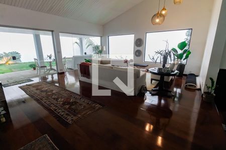 Sala 1 de casa para alugar com 4 quartos, 440m² em Jardim Guedala, São Paulo