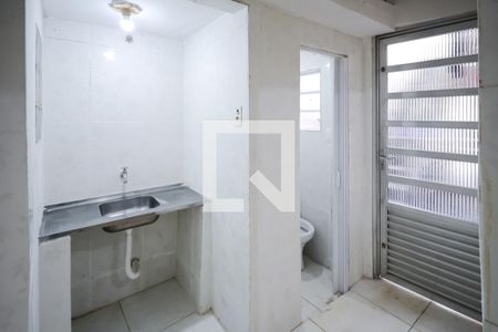 Cozinha de kitnet/studio para alugar com 1 quarto, 14m² em Vila Água Funda, São Paulo