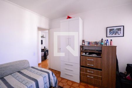 Quarto 2 de apartamento para alugar com 2 quartos, 52m² em Vila Vermelha, São Paulo