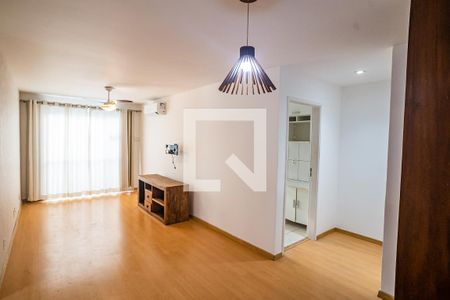 Sala de apartamento para alugar com 2 quartos, 70m² em Botafogo, Rio de Janeiro