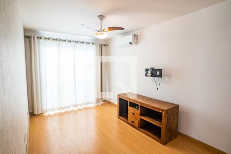 Sala de apartamento para alugar com 2 quartos, 70m² em Botafogo, Rio de Janeiro