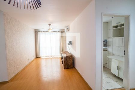 Sala de apartamento para alugar com 2 quartos, 70m² em Botafogo, Rio de Janeiro