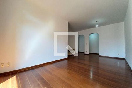 Apartamento para alugar com 176m², 3 quartos e 2 vagasSala