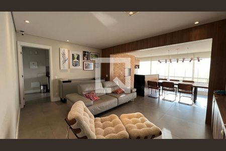 Sala de TV de apartamento à venda com 3 quartos, 121m² em Pinheiros, São Paulo
