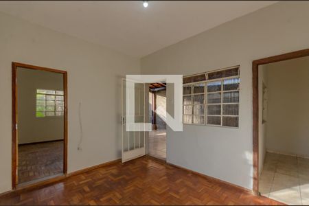 Sala de casa para alugar com 3 quartos, 90m² em Piratininga, Belo Horizonte