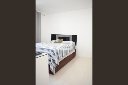 Suíte de apartamento para alugar com 3 quartos, 74m² em Santo Inácio, Curitiba