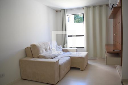 Sala de apartamento para alugar com 3 quartos, 74m² em Santo Inácio, Curitiba