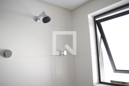 Banheiro Suíte de apartamento para alugar com 3 quartos, 74m² em Santo Inácio, Curitiba