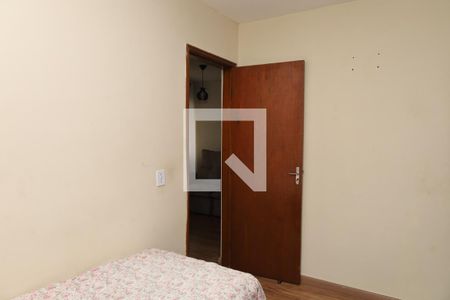 Quarto 2 de apartamento para alugar com 2 quartos, 56m² em Vila Santa Teresinha, São Paulo