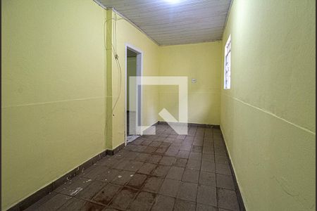 sala_2 de casa para alugar com 1 quarto, 90m² em Vila Brasilina, São Paulo