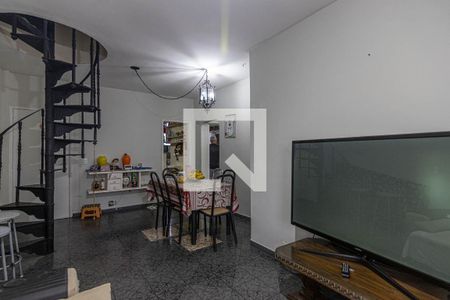 Sala de apartamento à venda com 1 quarto, 60m² em Grajaú, Rio de Janeiro