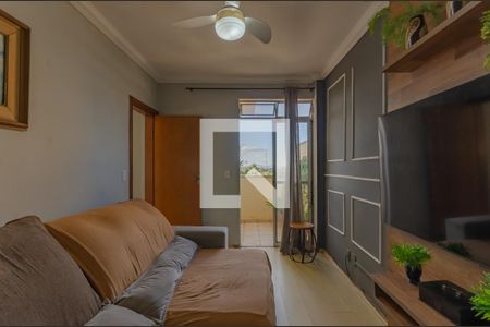 Sala de TV de apartamento à venda com 3 quartos, 242m² em Ouro Preto, Belo Horizonte