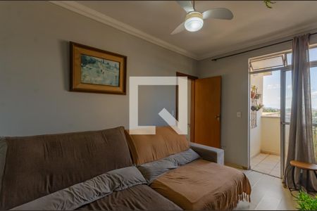 Sala de TV de apartamento à venda com 3 quartos, 242m² em Ouro Preto, Belo Horizonte