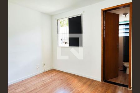 Suite de apartamento para alugar com 2 quartos, 59m² em Parque São Vicente, Mauá