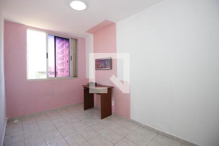 Quarto 1 de apartamento para alugar com 2 quartos, 60m² em Guará Ii, Brasília