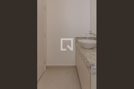 Banheiro de kitnet/studio para alugar com 1 quarto, 30m² em Paquetá, Belo Horizonte