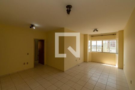 Sala de Estar/Jantar  de apartamento para alugar com 3 quartos, 84m² em Parque Rural Fazenda Santa Cândida, Campinas