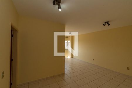 Sala de Estar/Jantar  de apartamento para alugar com 3 quartos, 84m² em Parque Rural Fazenda Santa Cândida, Campinas