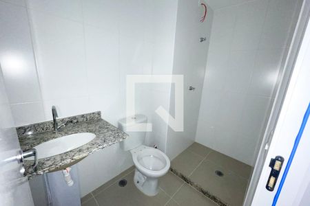 Banheiro de kitnet/studio à venda com 1 quarto, 31m² em Pinheiros, São Paulo