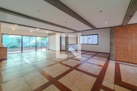sala de casa para alugar com 5 quartos, 456m² em Jardim da Gloria, São Paulo