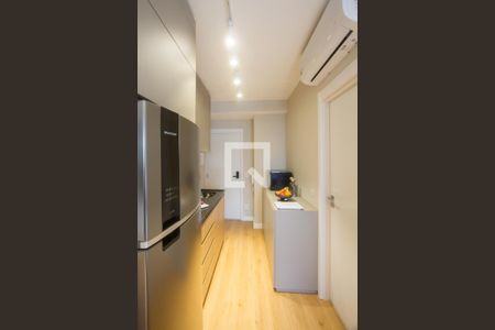 Cozinha de apartamento para alugar com 1 quarto, 26m² em Jardim das Acacias, São Paulo