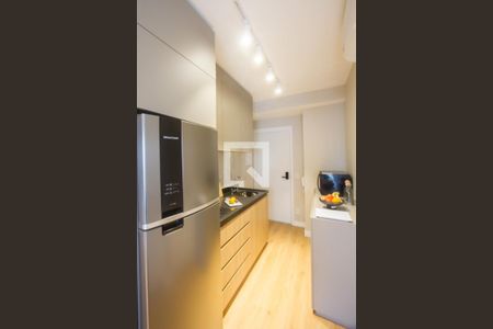 Cozinha de apartamento para alugar com 1 quarto, 26m² em Jardim das Acacias, São Paulo