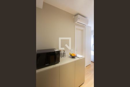 Cozinha de apartamento para alugar com 1 quarto, 26m² em Jardim das Acacias, São Paulo