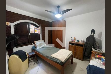 Casa à venda com 3 quartos, 165m² em Piratininga, Niterói