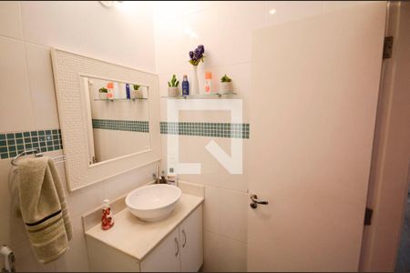 Casa à venda com 120m², 2 quartos e sem vaga Casa à venda com 120m², 2 quartos e sem vagaBanheiro Social