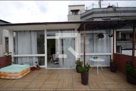 Casa à venda com 120m², 2 quartos e sem vaga Casa à venda com 120m², 2 quartos e sem vagaTerraço