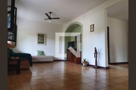 Casa à venda com 5 quartos, 200m² em Piratininga, Niterói