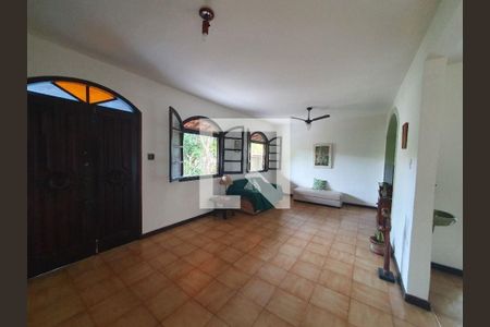 Casa à venda com 5 quartos, 200m² em Piratininga, Niterói