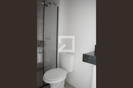 Banheiro Suíte de apartamento para alugar com 2 quartos, 65m² em Novo Mundo, Curitiba