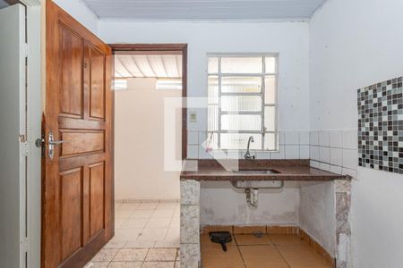 Cozinha de casa para alugar com 1 quarto, 28m² em Vila das Merces, São Paulo