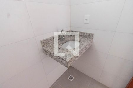Banheiro de apartamento à venda com 1 quarto, 27m² em Vila Dom Pedro Ii, São Paulo