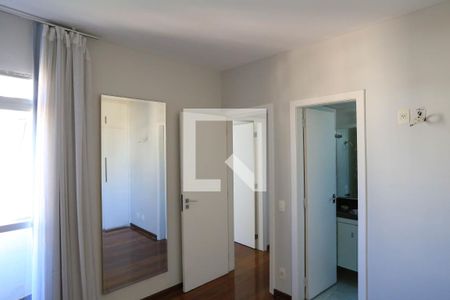 Suíte de apartamento à venda com 3 quartos, 170m² em Santo Antônio, Belo Horizonte