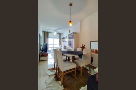 Sala de apartamento para alugar com 2 quartos, 56m² em Nova Mirim, Praia Grande