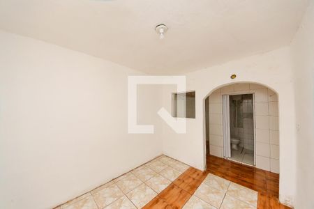 Quarto de casa para alugar com 1 quarto, 33m² em Parque Santa Madalena, São Paulo