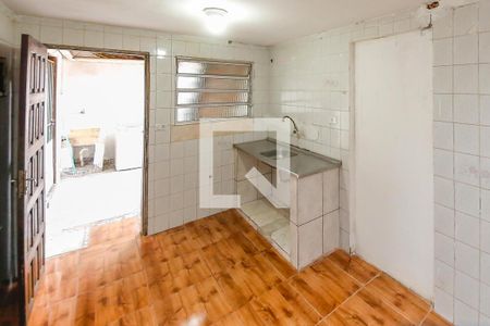 Cozinha de casa para alugar com 1 quarto, 33m² em Parque Santa Madalena, São Paulo