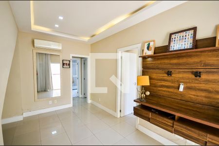 Sala de casa de condomínio à venda com 2 quartos, 59m² em Vila Isabel, Rio de Janeiro