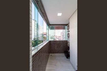 Varanda de apartamento à venda com 3 quartos, 105m² em Cabral, Contagem