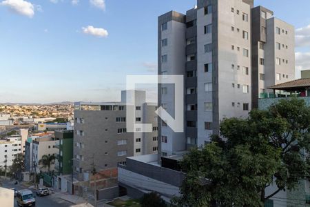 Vista da varanda de apartamento à venda com 3 quartos, 105m² em Cabral, Contagem