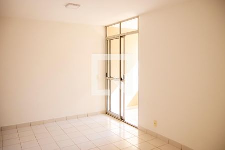 Sala de apartamento para alugar com 3 quartos, 70m² em Vila São Luiz, Goiânia
