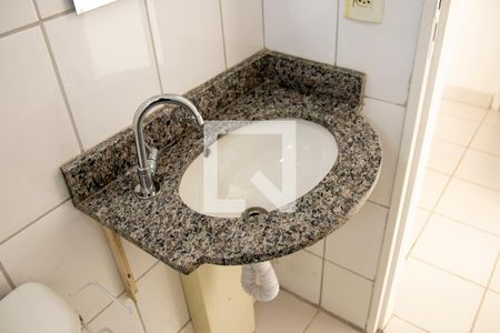 Banheiro Suíte de apartamento para alugar com 3 quartos, 70m² em Vila São Luiz, Goiânia