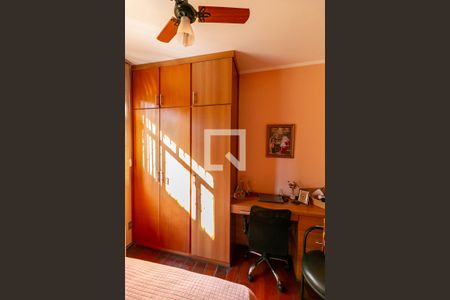 Quarto de apartamento à venda com 4 quartos, 176m² em Caiçara-adelaide, Belo Horizonte